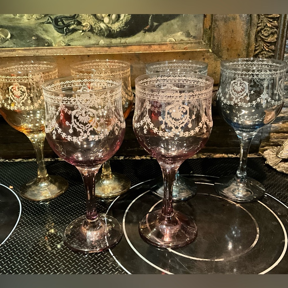 Vintage Pristine Italian Decor wine glasses